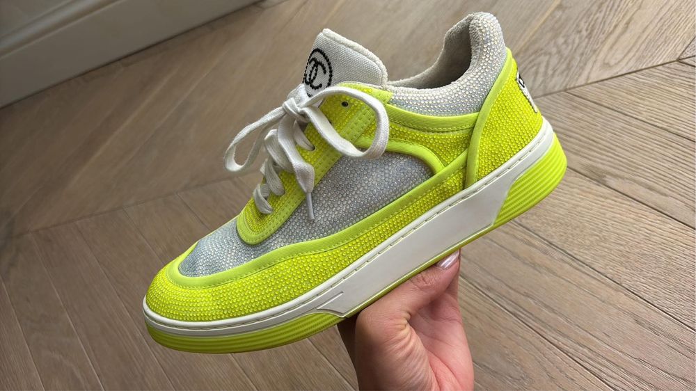 Buty  Chanel Fabric Logo Low-Top Sneakers