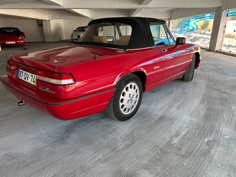 Alfa Romeo Spider 2.0