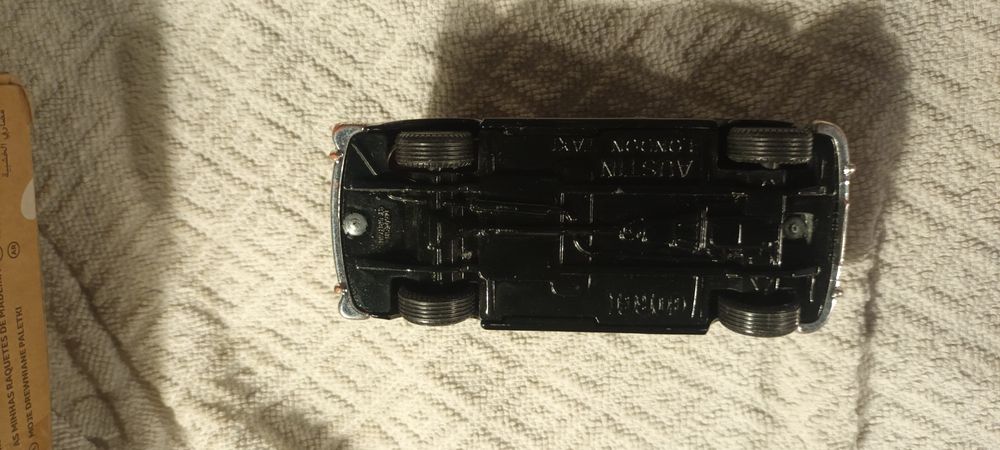 Miniaturas de colecção novas