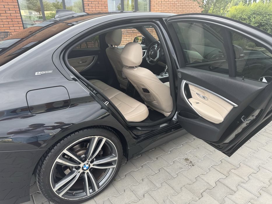 BMW F30 330e  m-paket Hybrid 2016 europa