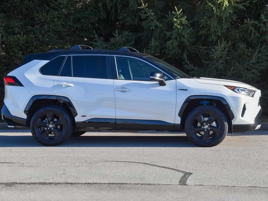 Toyota RAV4 XSE      2021