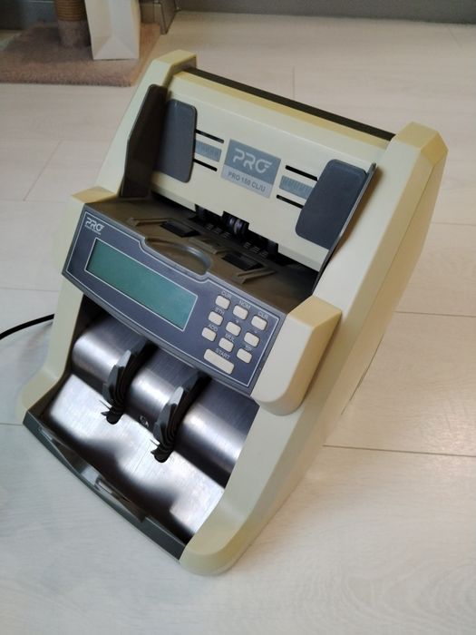 Лічильник банкнот PRO 150 CL/U