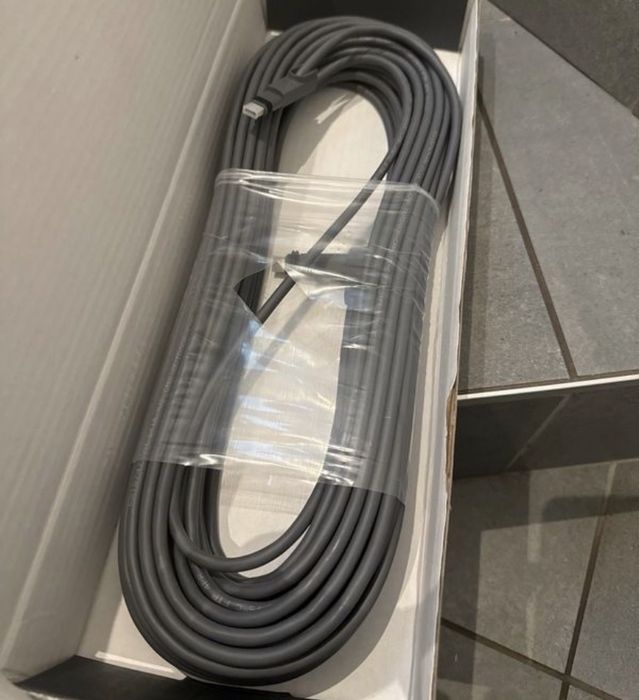 Прийом вторсировини кабелі/адаптери Starlink