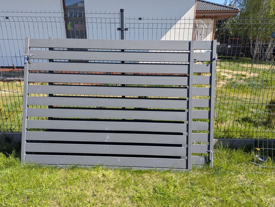 Brama i furka Pelargos Szafir
