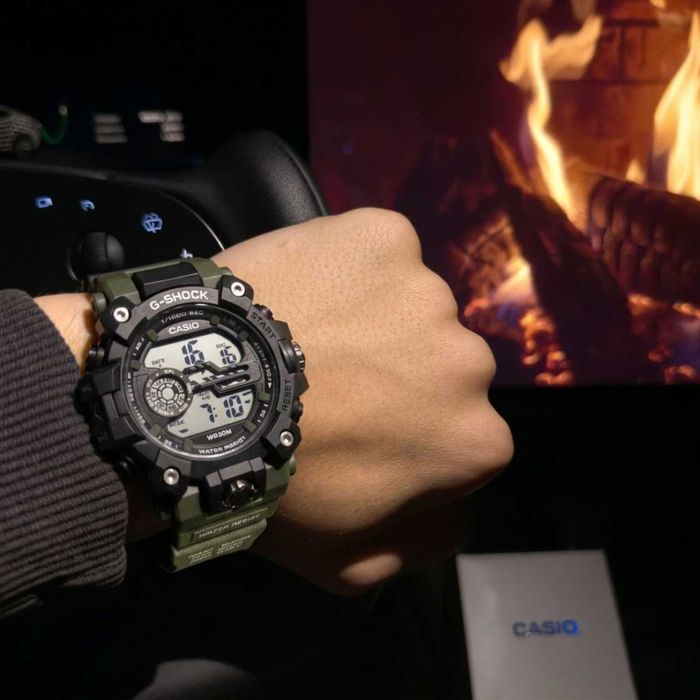 Casio G-Shock 1990 M