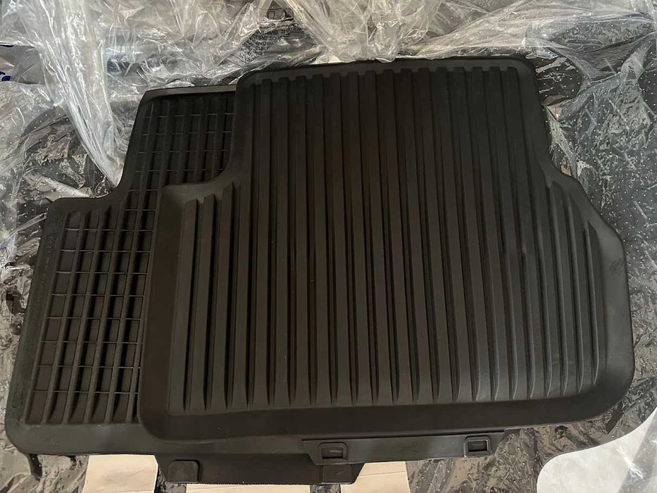 Оригінальні коврики Audi A4 B9 S4 B7 B8 A5 A3 8V TT Авто