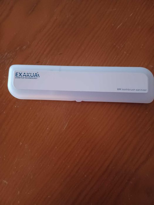 Esterilizador UV de escova de dentes e escovilhão