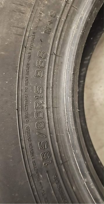 4 x Dunlop AT20 Grandtrek 195/80 r15