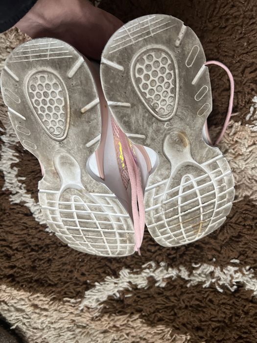 Buty sportowe z siateczka