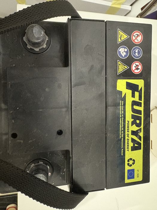 Akumlator samochodowy