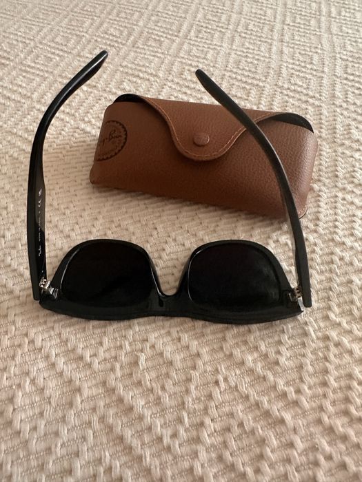 Vendo oculos de sol Ray-Ban pretos novos