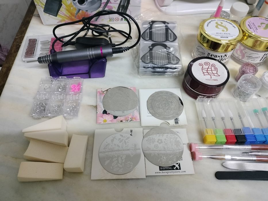 Conjunto unhas de gel / acrílico