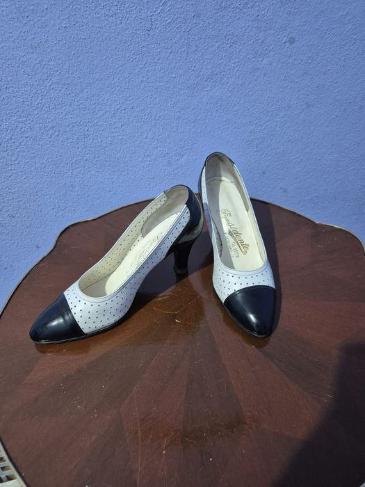 Sapatos em pele N 35