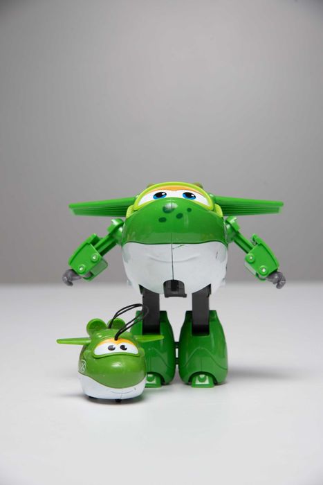 Figurki super wings