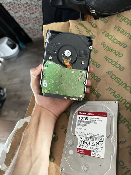 Western Digital HDD жесткий диск x3 - 10TB / x1 - 12TB HDD