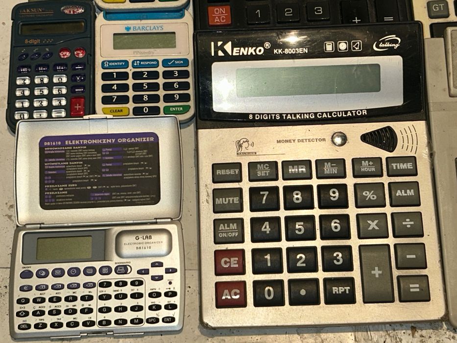 Zestaw KALKULATORÓW - 16 sztuk