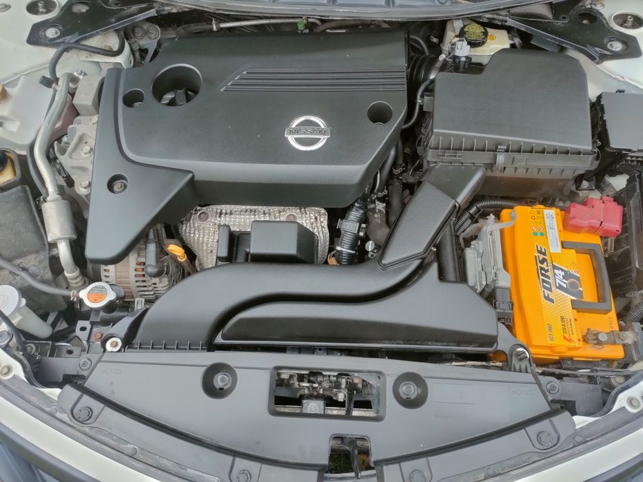 Продам Nissan ALTIMA 2016р.2.5 бензин