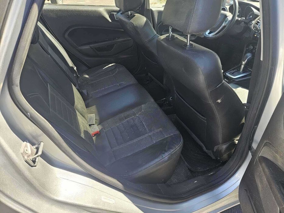 Ford Fiesta Titanium      2016