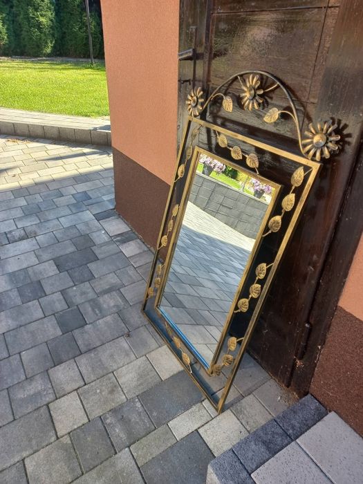 Lustro wiszące złote
