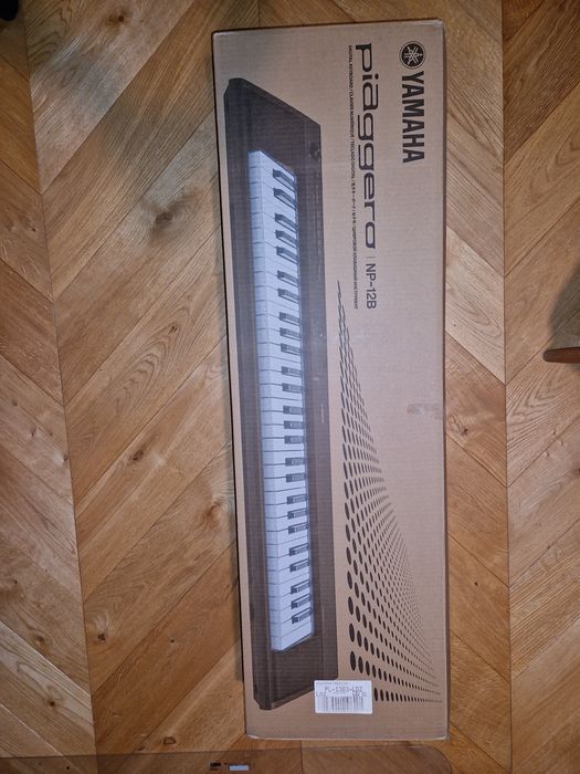 Pianino cyfrowe Yamaha Piaggero NP-12B