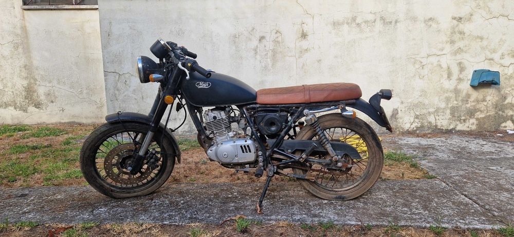Moto Mash Seventy Five 125