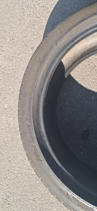 2  pneus  michelin pilot sport 235/40 R18 muito piso
