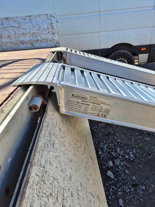 Najazdy aluminiowe specjalistyczne 3,0m do 3700kg, darmowa dostawa