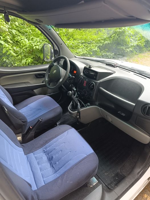 Sprzedam  fiat doblo 1.3