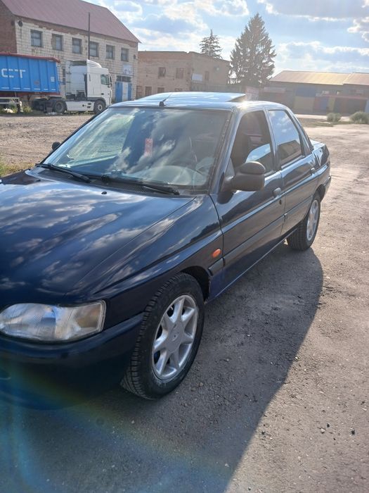 Форд Escort 1996 VIN WF0FXXGCAFTA18583 фото оголошення 2 з 12
