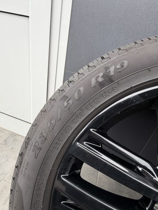 Диски з шинами R19 5x112 VW Tiguan Amarok Touareg Atlas