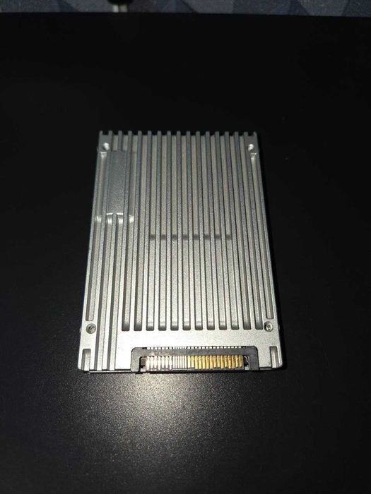 SSD диск Micron 9200 MAX 3.2Tb NVMe PCIe U.2 (MTFDHAL3T2TCU)