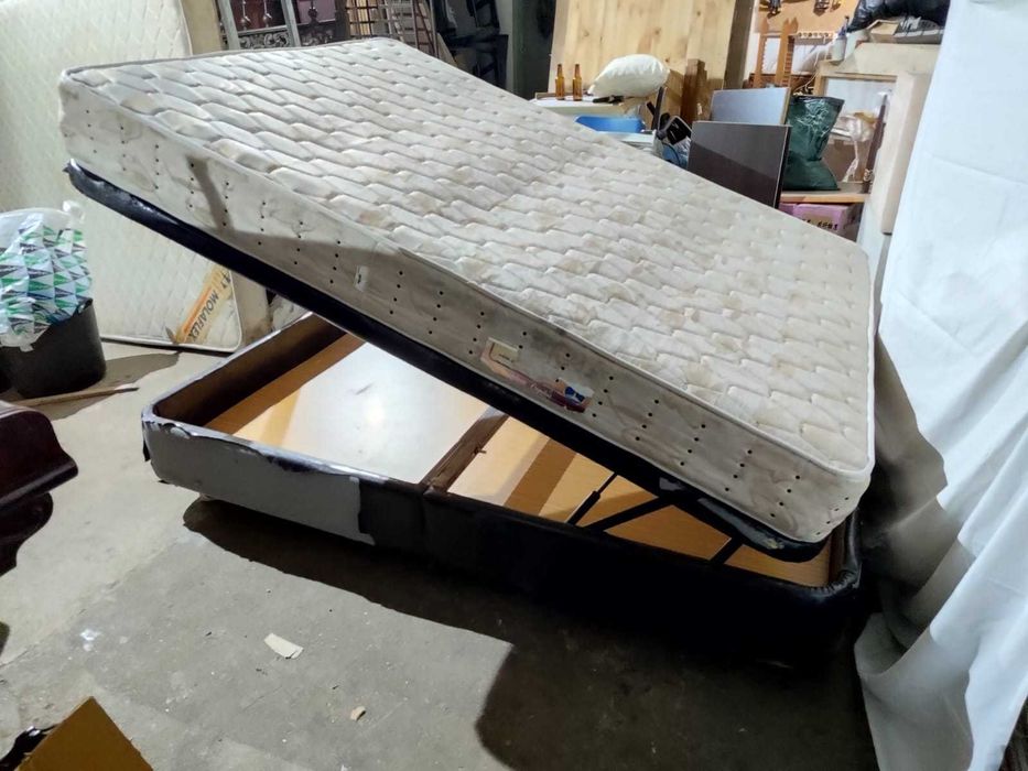 sommier com colchão