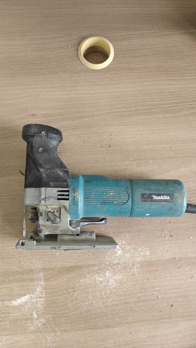 Wyrzynarka Makita 4305T 600W