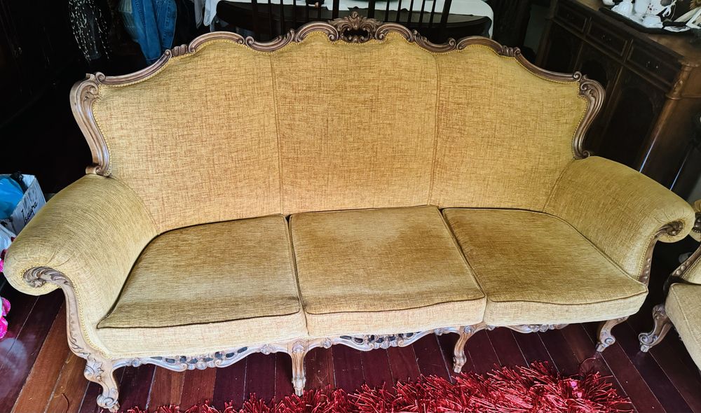 Conjunto de 3 peças em tecido amarelo como novas