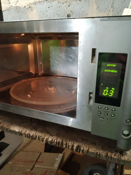Продам микроволновку Gorenje
