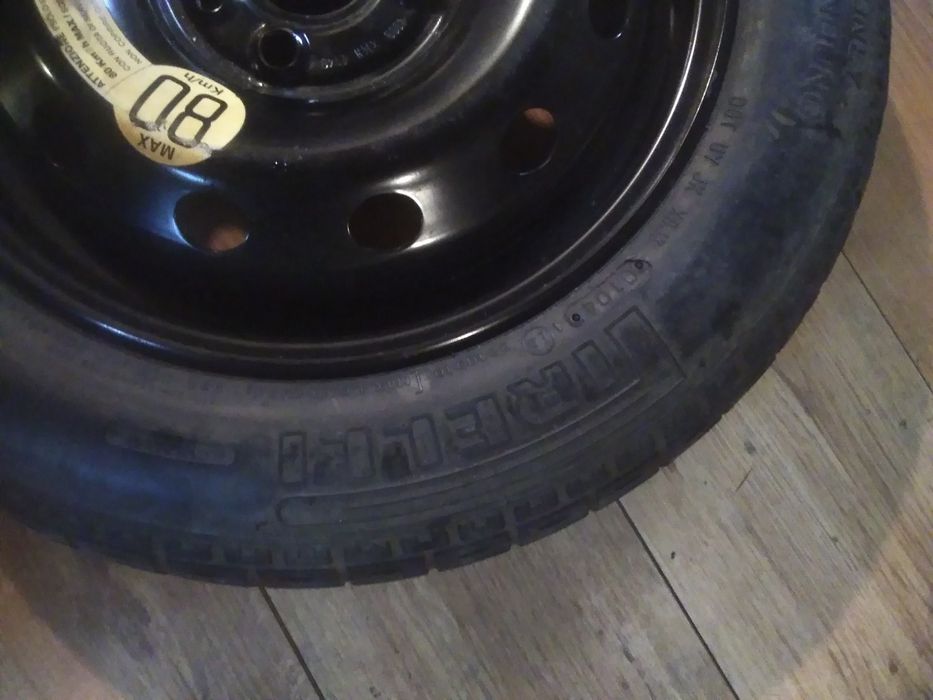 Pozostałości garażowe.