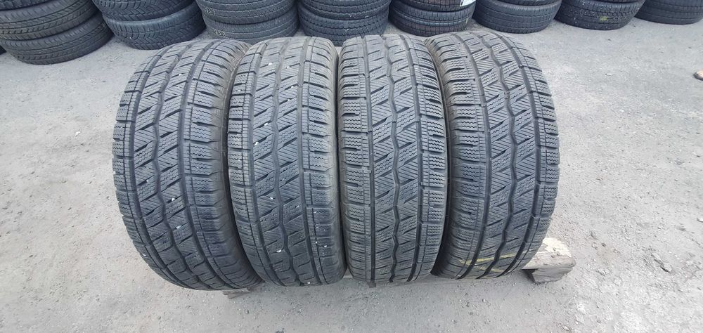 Зимові шини 205 65 R16C Hankook I-Cept LV 2022 рік Ungarn 4шт
