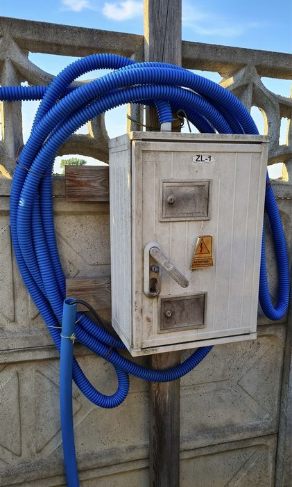 Sprzedam kabel budowlany w osłonie 40mb stan bdb