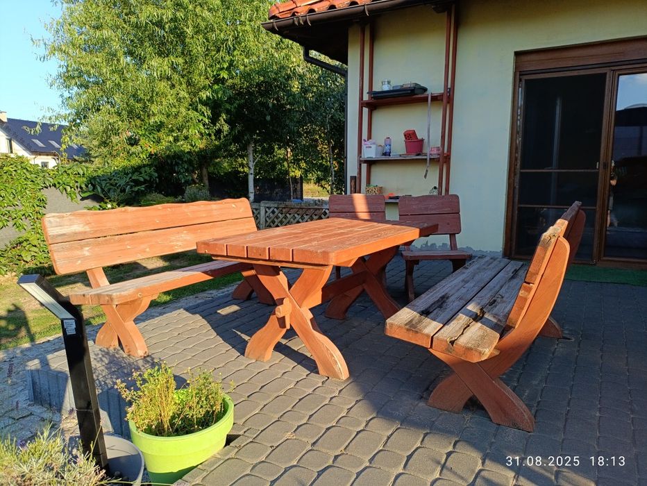 Meble ogrodowe z drewna