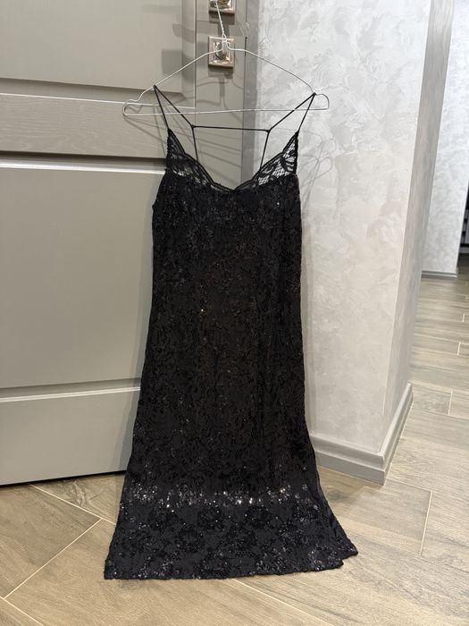 Святкове плаття в паєтки H&M