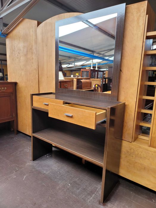 Consola com espelho - Bom estado geral