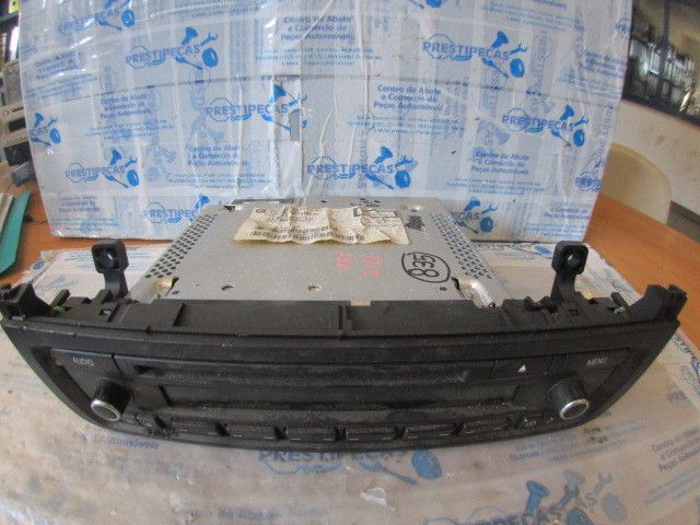 Rádio / auto-rádio BMW 1 (F20)