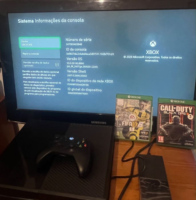 Xbox One 500GB + Comando + 2 Jogos