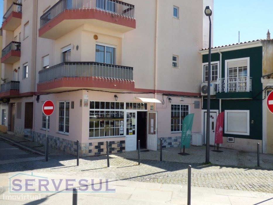 Propriedade composta por um estabelecimento comercial \ Restaurante...