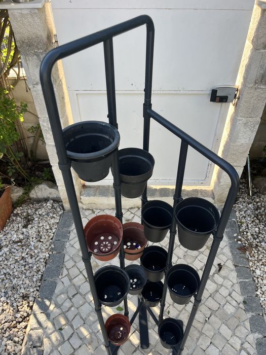 Floreira vertical 13 vasos