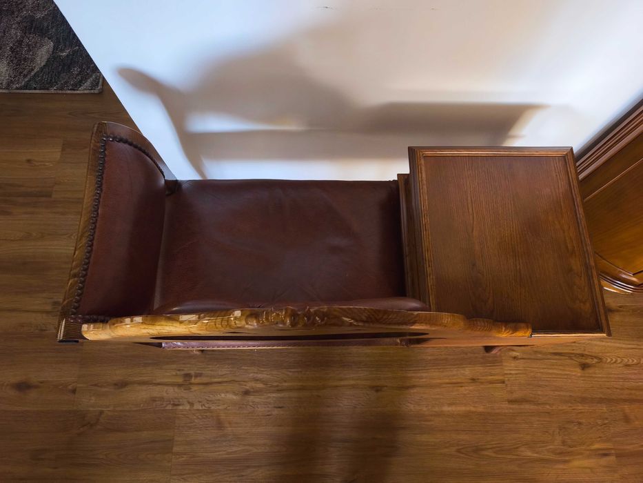 Móvel de entrada com banco e mesa