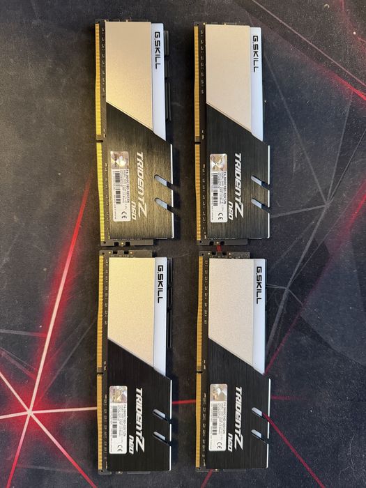 RAM Trident Z Neo RGB 16 GB 3600 Mhz DDR4 CL18