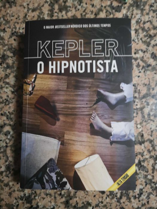 Livro " O Hipnotista" - Lars Kepler