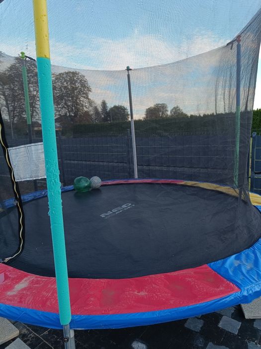 Trampolina ogrodowa