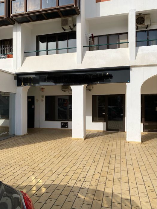 Alugo Loja em Albufeira totalmente renovada